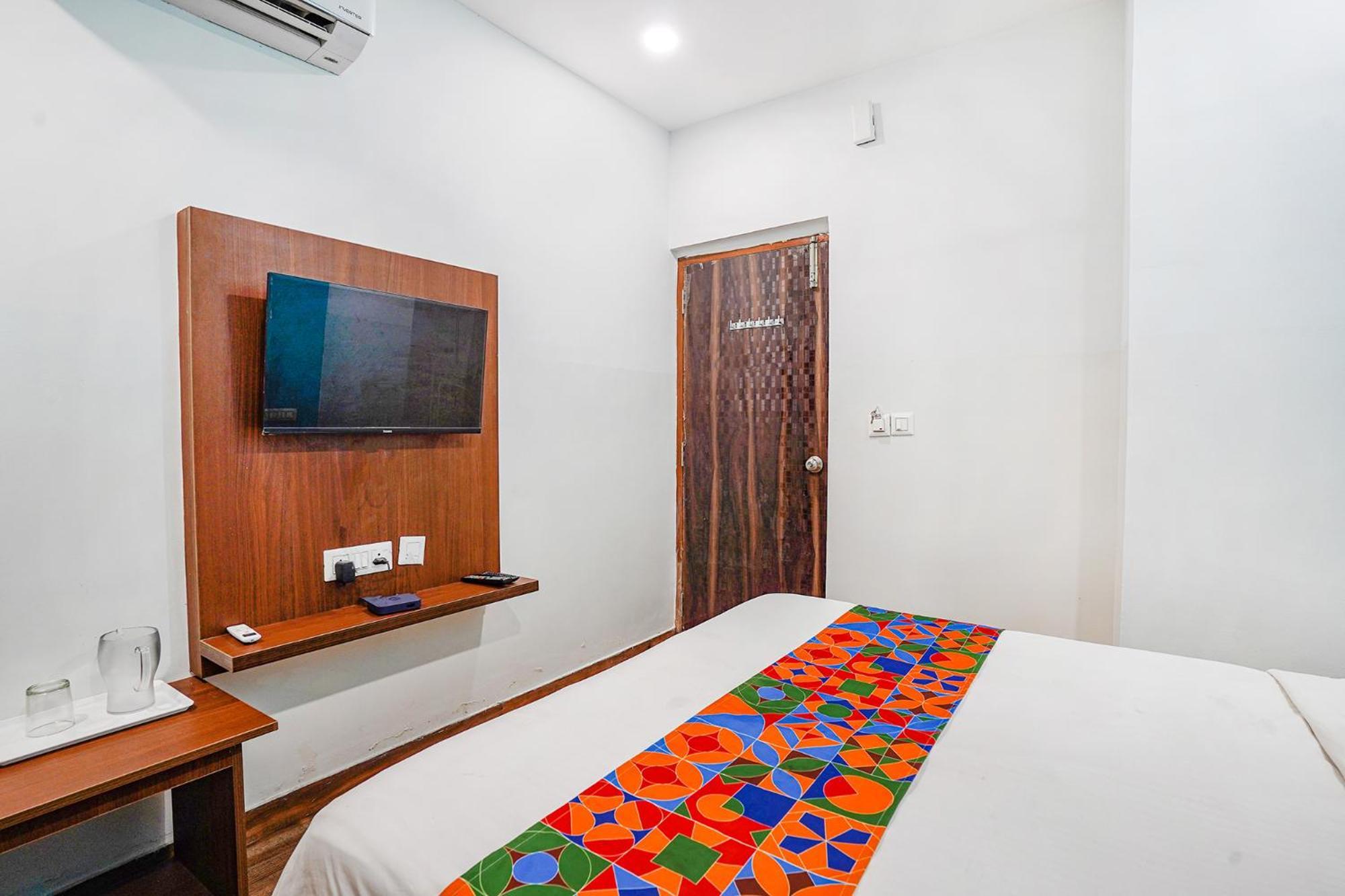 Fabhotel Rlv Green Palace - Nr Kengeri Satellite Town Bangalore Eksteriør bilde