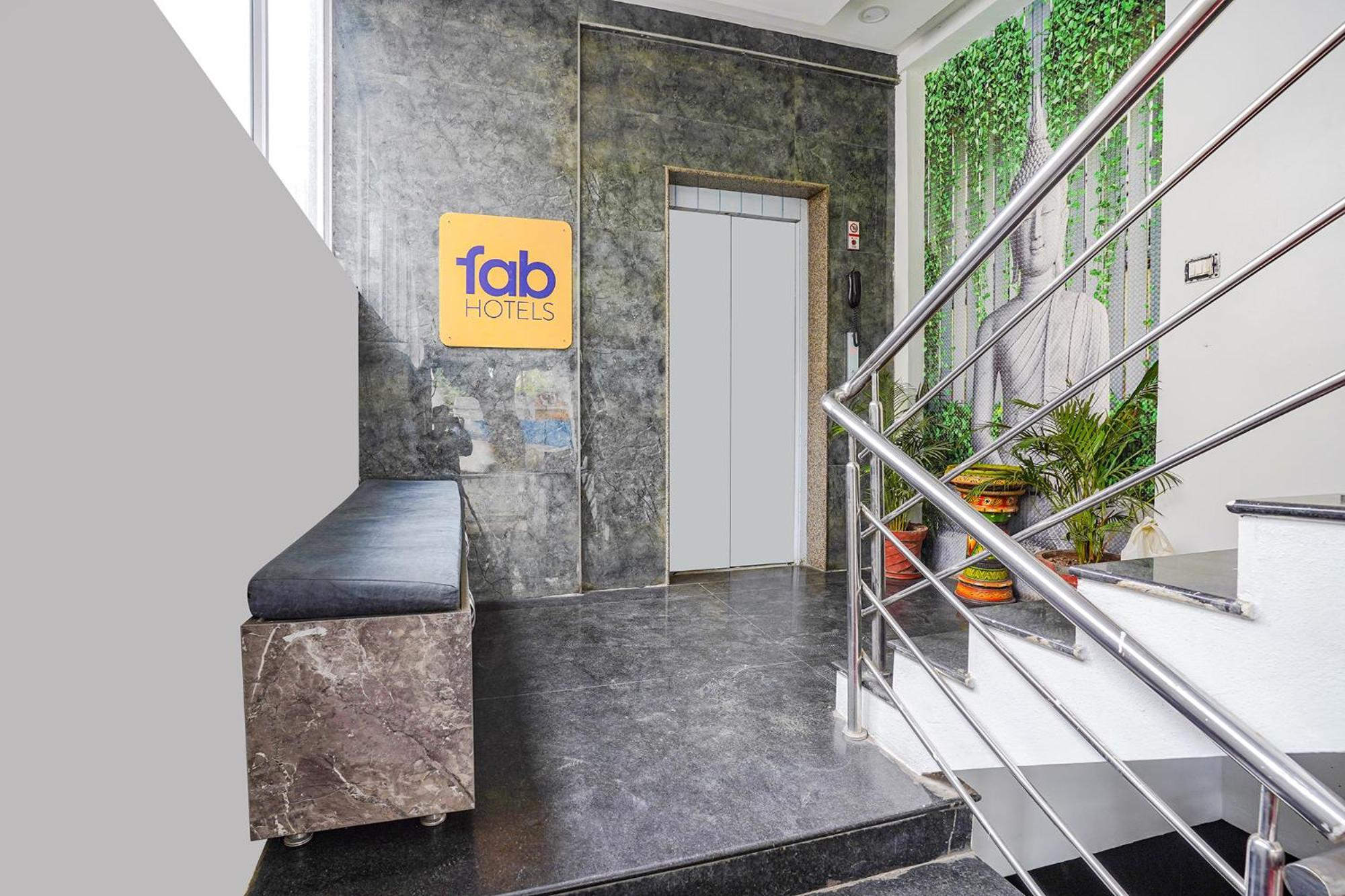 Fabhotel Rlv Green Palace - Nr Kengeri Satellite Town Bangalore Eksteriør bilde