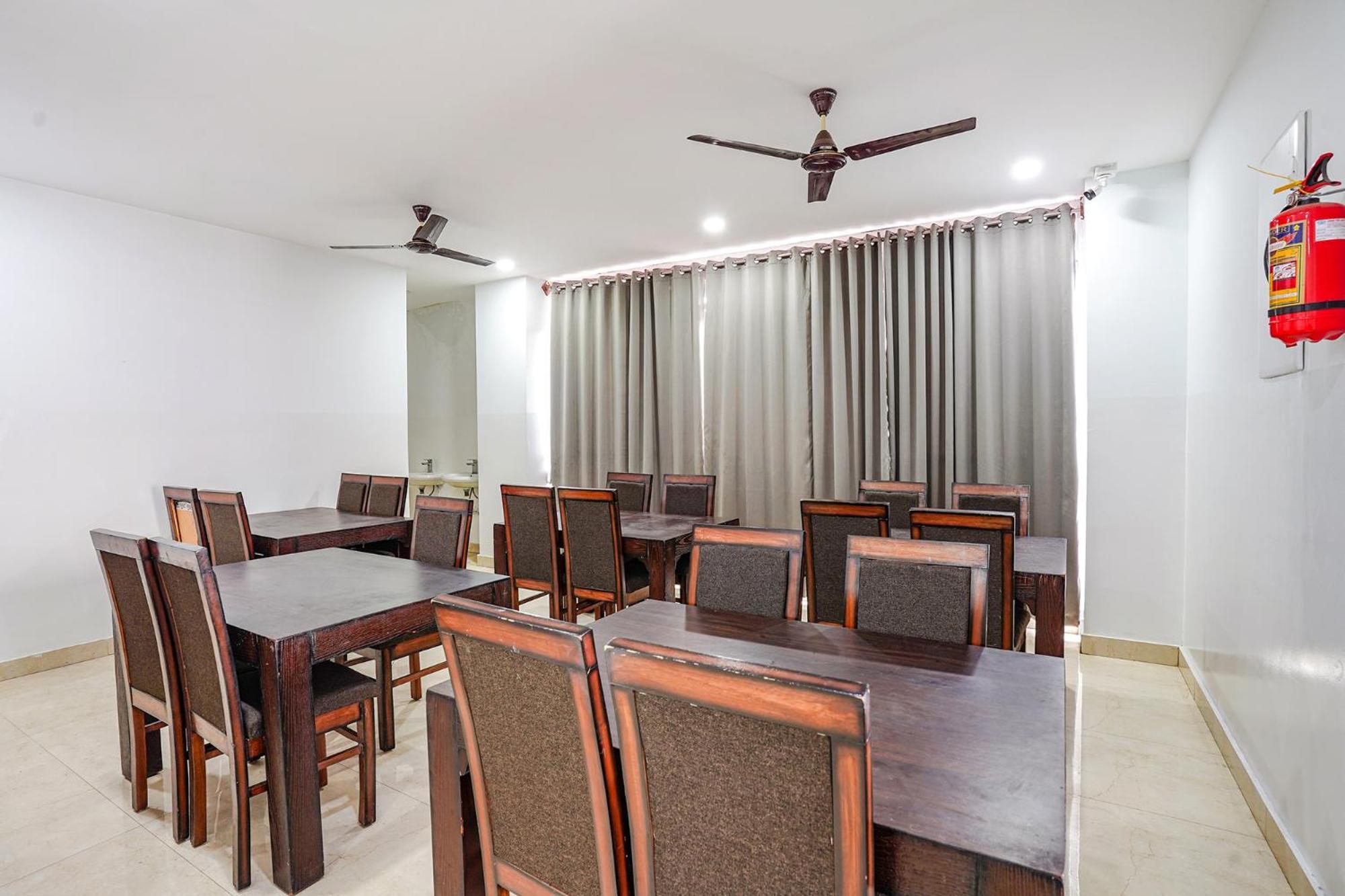 Fabhotel Rlv Green Palace - Nr Kengeri Satellite Town Bangalore Eksteriør bilde